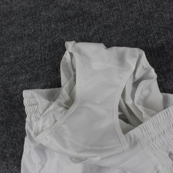 Lululemon Shorts Women 6 Hotty Hot High Rise Lined 4 Lace Trim Running Athletic - Picture 9 of 16